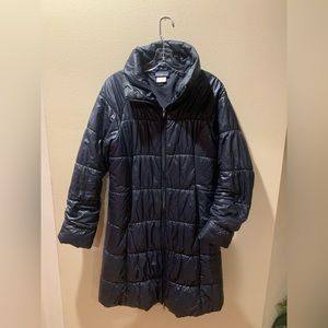 Patagonia womens down parka coat
